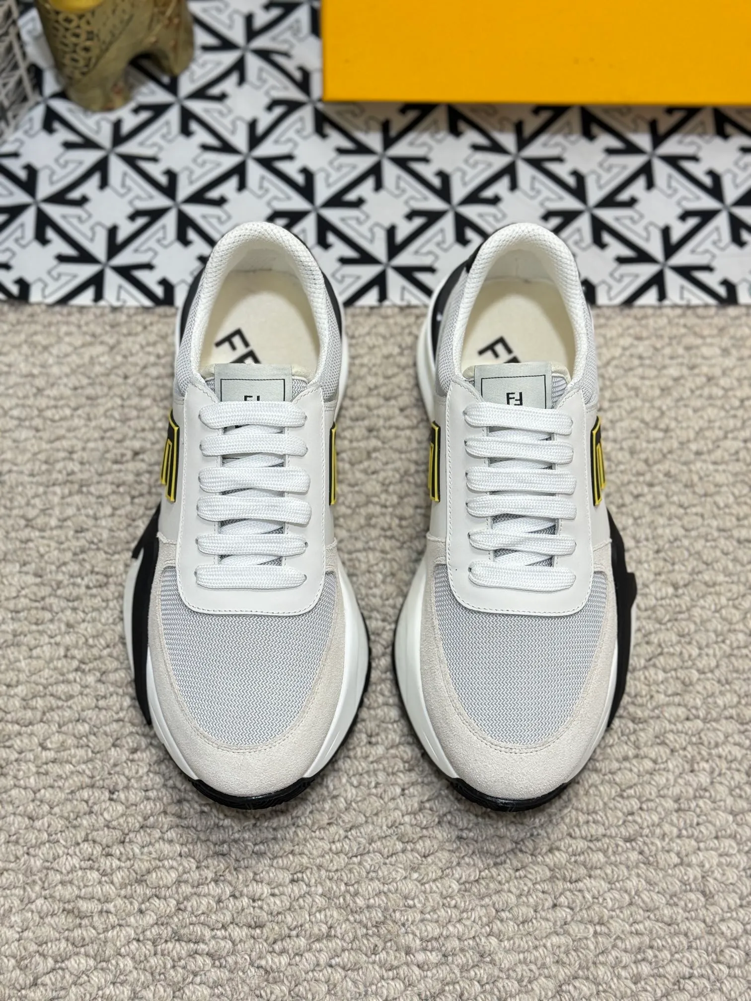 Men's men's shoes 💰520 [New style] 🦥🦥 Original quality - Fendi ◾️▫️F D🆕 Spring and summer new men's slip-on sneakers, with elastic straps, side zippers, and corrugated soles engraved with F. Embossed Fendi Flow lettering on the heel. Mixed material of high-tech fabric and black suede. FF graphic tongue. Ultra-light and wear-resistant EVA sole. Size: 38-44 (45 customized